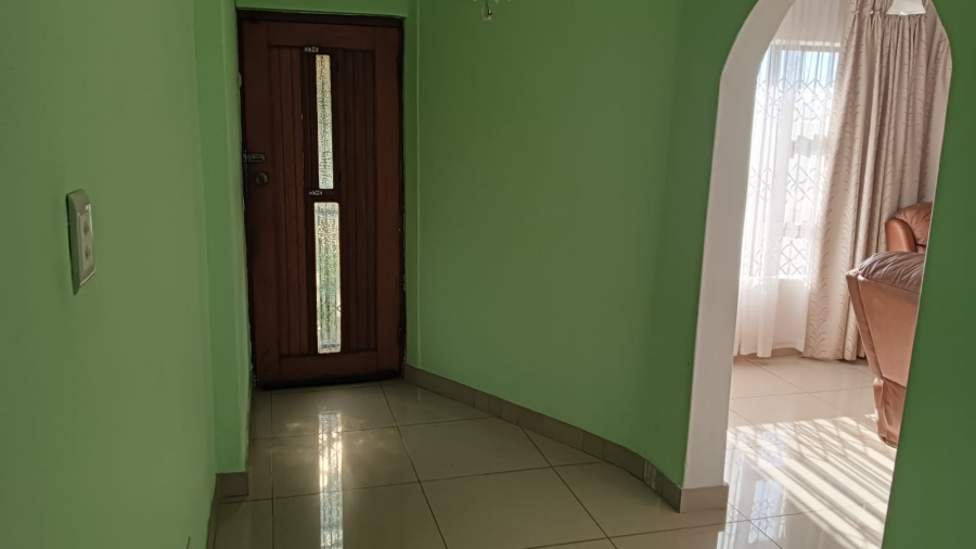 4 Bedroom Property for Sale in Beacon Bay Eastern Cape
